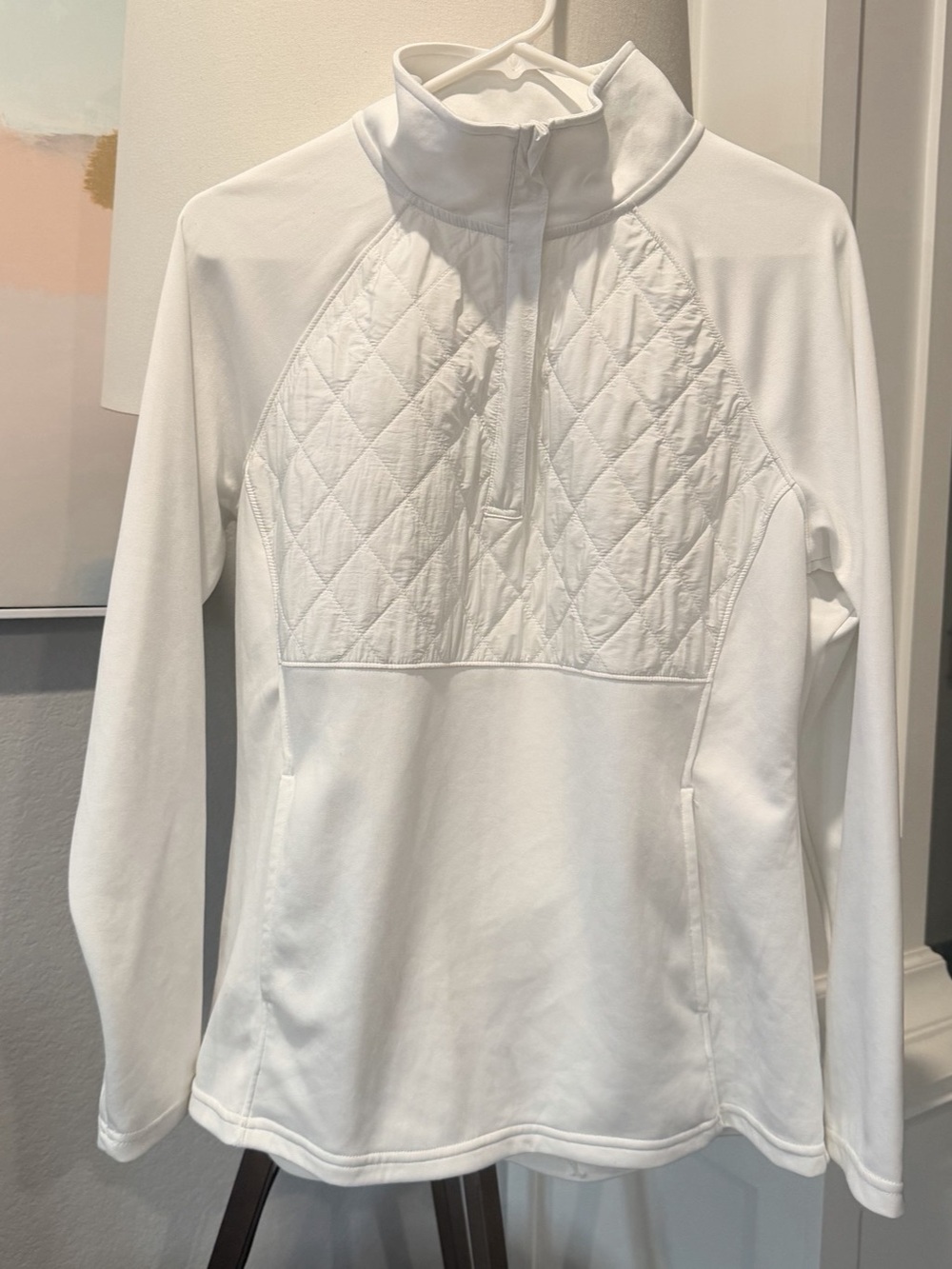 AVIA White Quilted Pullover Size Large